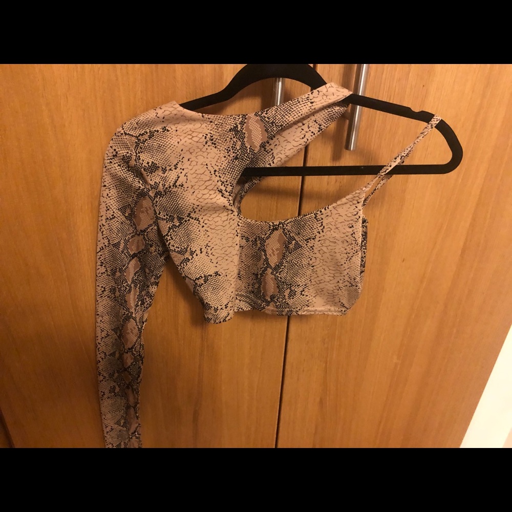 One shoulder snake skin top